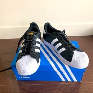 Adidas Superstar Vegan. Size Men’s 9.5. Black and White.